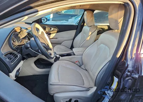 2015 Chrysler 200 C z USA, uszkodzony, nr VIN 1C3CCCEGXFN583415